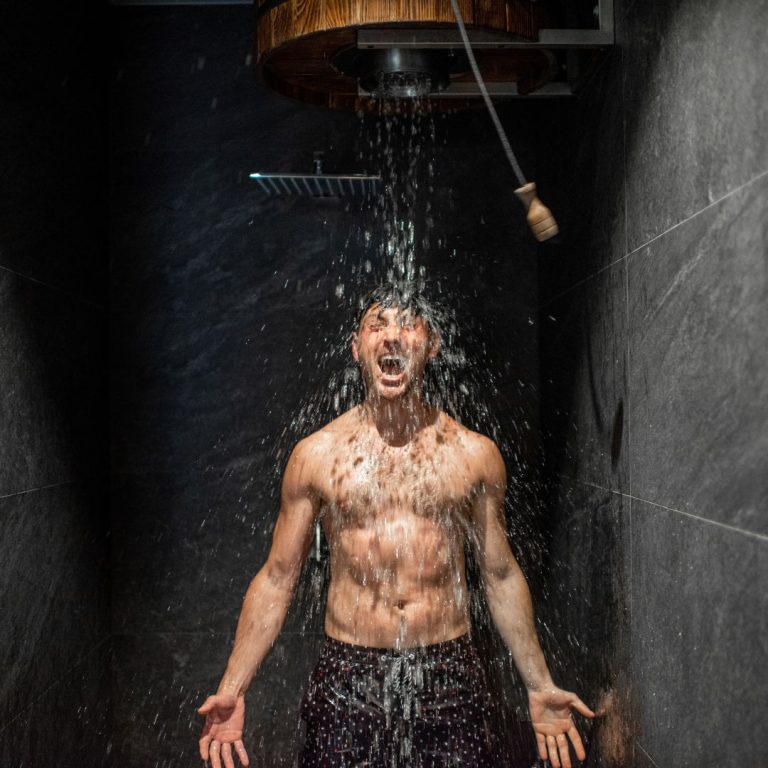 The Surprising Benefits of Taking Cold Showers [Does It Actually Work?]
